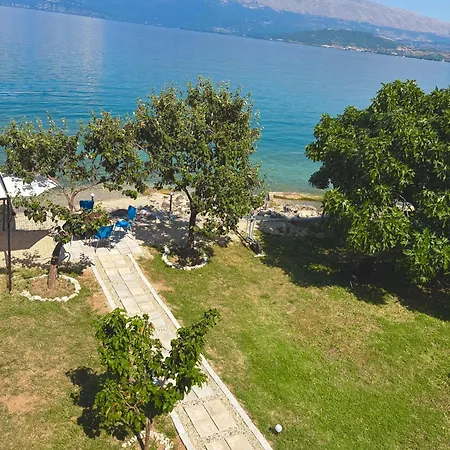 Lakefront House Pogradec