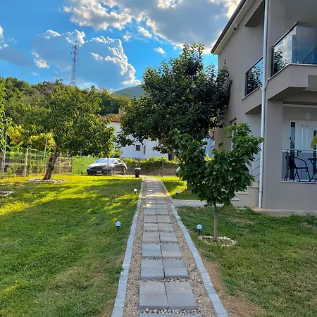 Apartmán Lakefront House